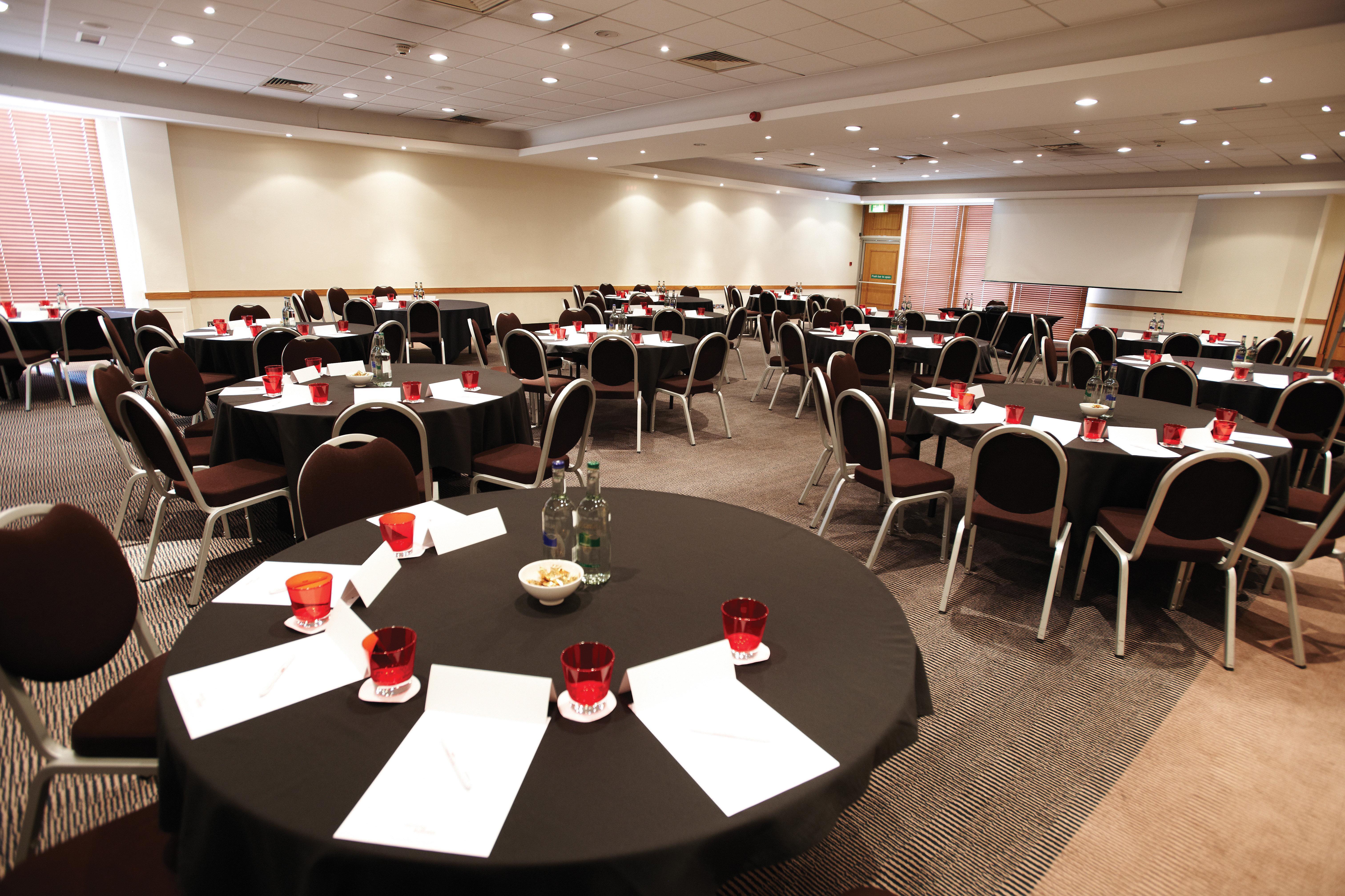 West Drayton  Crowne Plaza Heathrow, An Ihg Hotel מראה חיצוני תמונה
